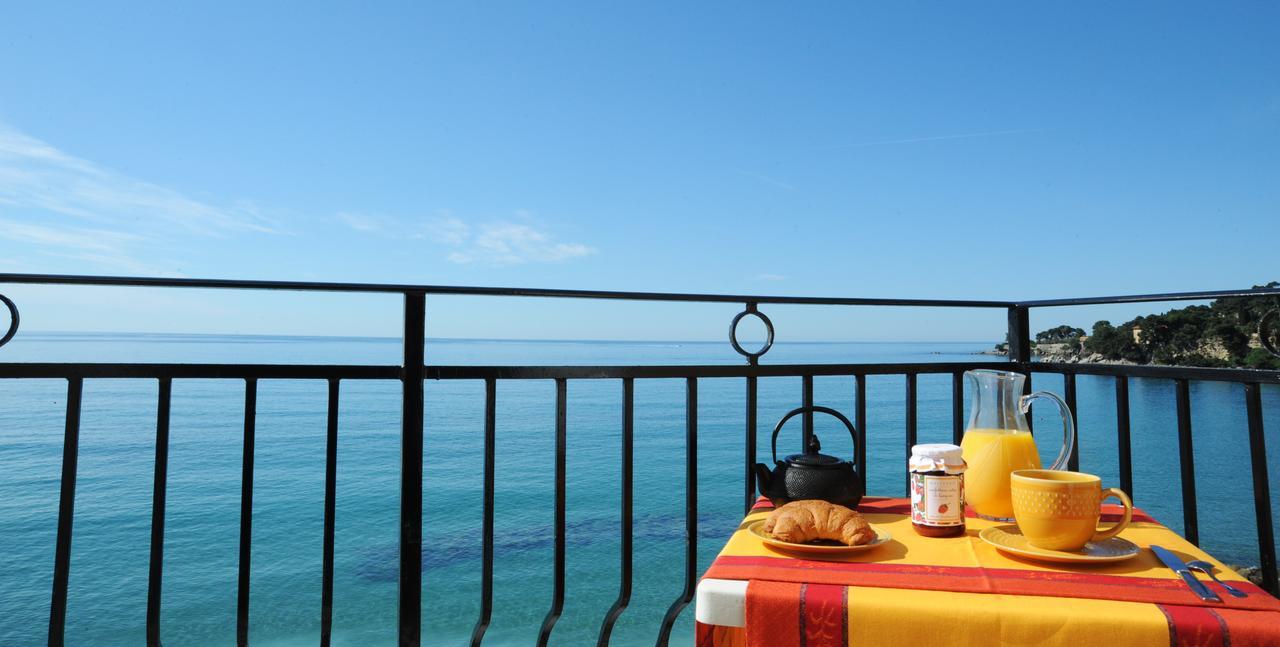 Holiday'S Beach Aparthotel Ventimiglia Bagian luar foto