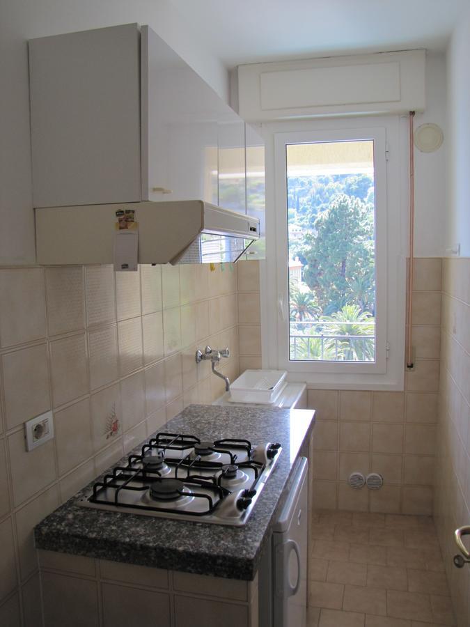 Holiday'S Beach Aparthotel Ventimiglia Bagian luar foto